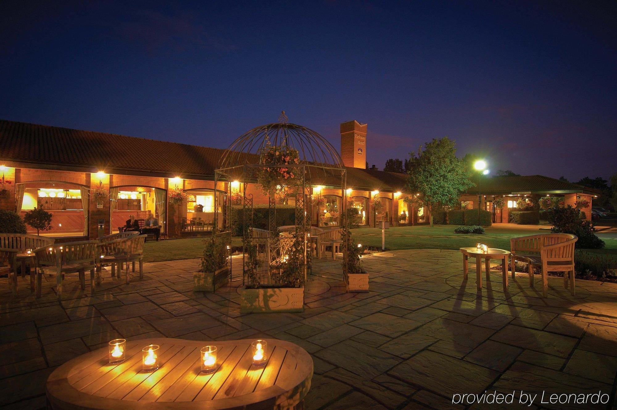 Parkway Hotel & Spa Кумбран Екстериор снимка