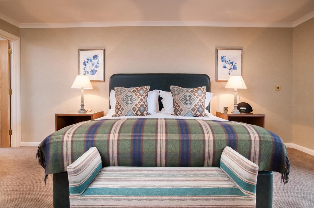 Parkway Hotel & Spa Кумбран Екстериор снимка