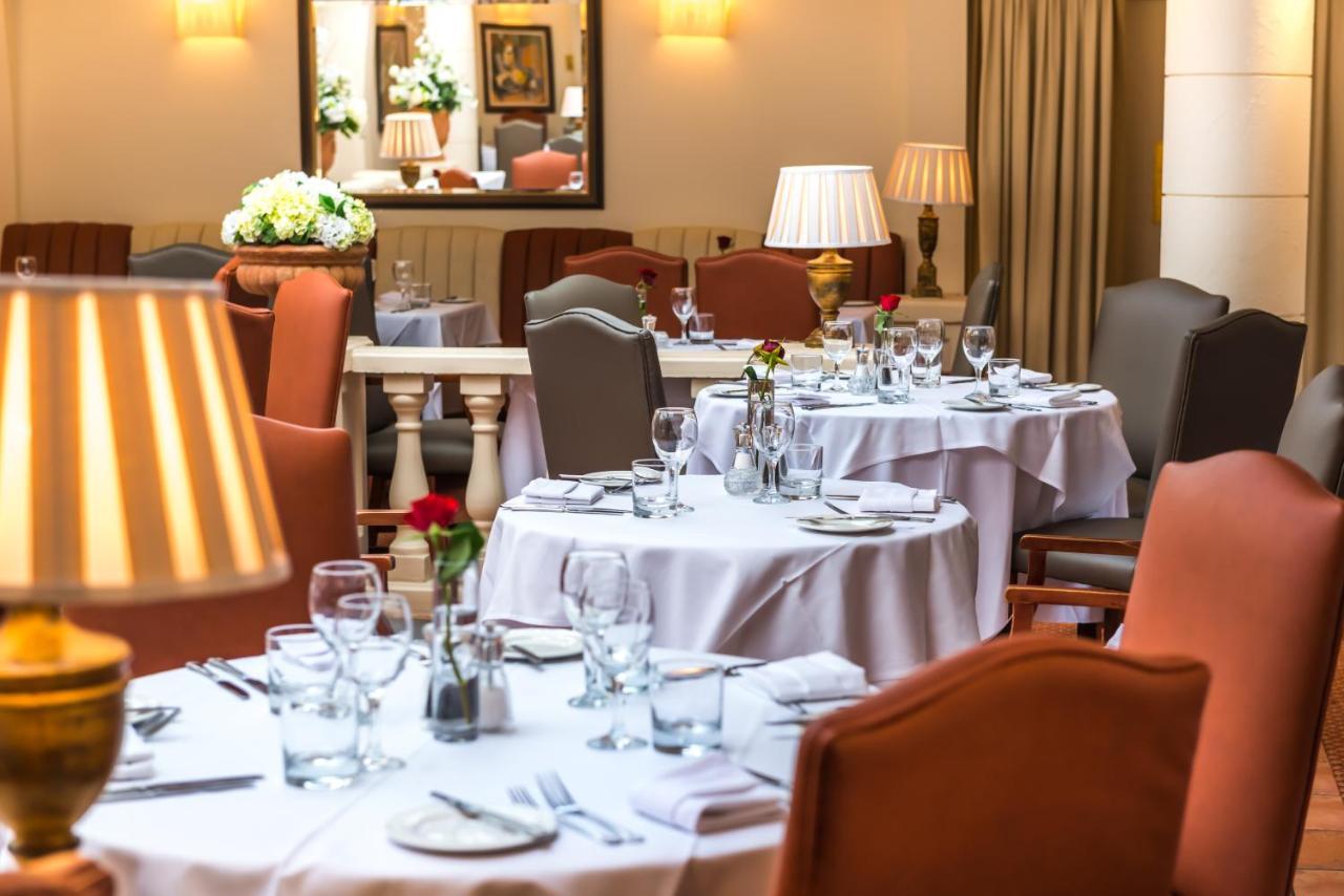 Parkway Hotel & Spa Кумбран Екстериор снимка